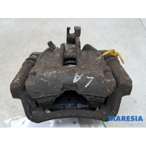 Renault - Trafic - Rear brake calliper, left