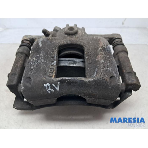 Renault - Trafic - Front brake calliper, right