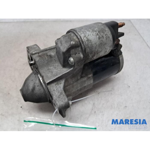 Renault - Trafic - Starter