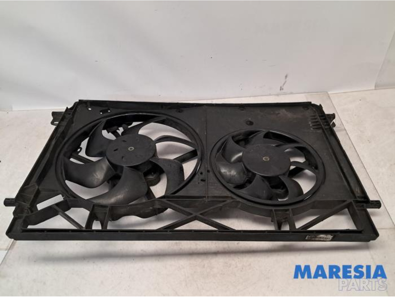 Renault - Trafic - Fan motor
