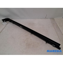 Renault - Trafic - Rail porte coulissante droite