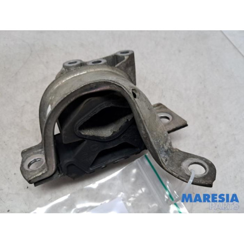 Fiat - 500 - Engine mount