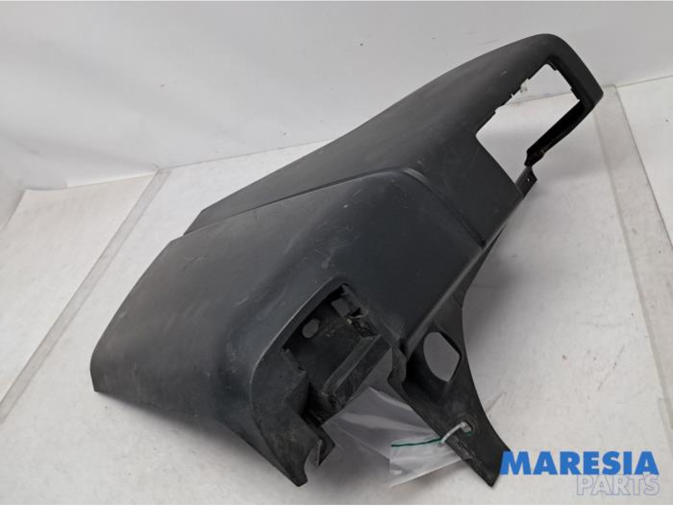 Renault - Trafic - Bumperdeel links-achter