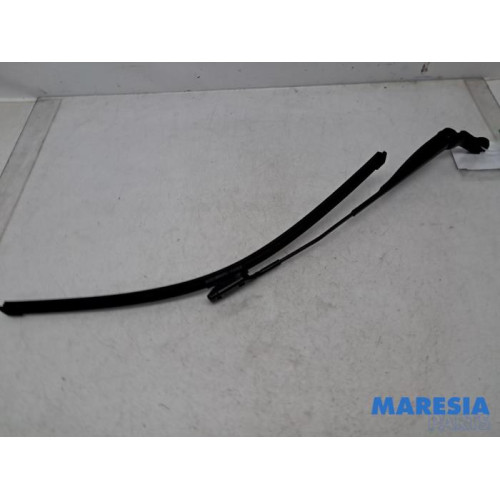 Fiat - 500 - Front wiper arm