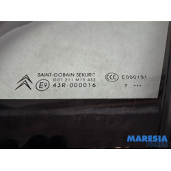 Citroen - C5 - Driehoeks Ruit links-voor