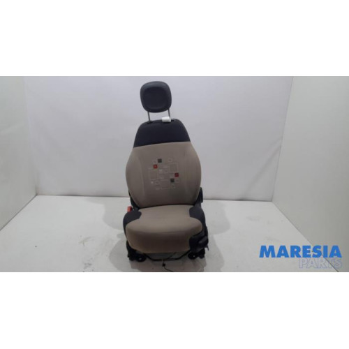 Fiat - Panda - Seat, left