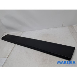 Renault - Trafic - Decorative strip