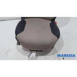 Fiat - Panda - Seat, right