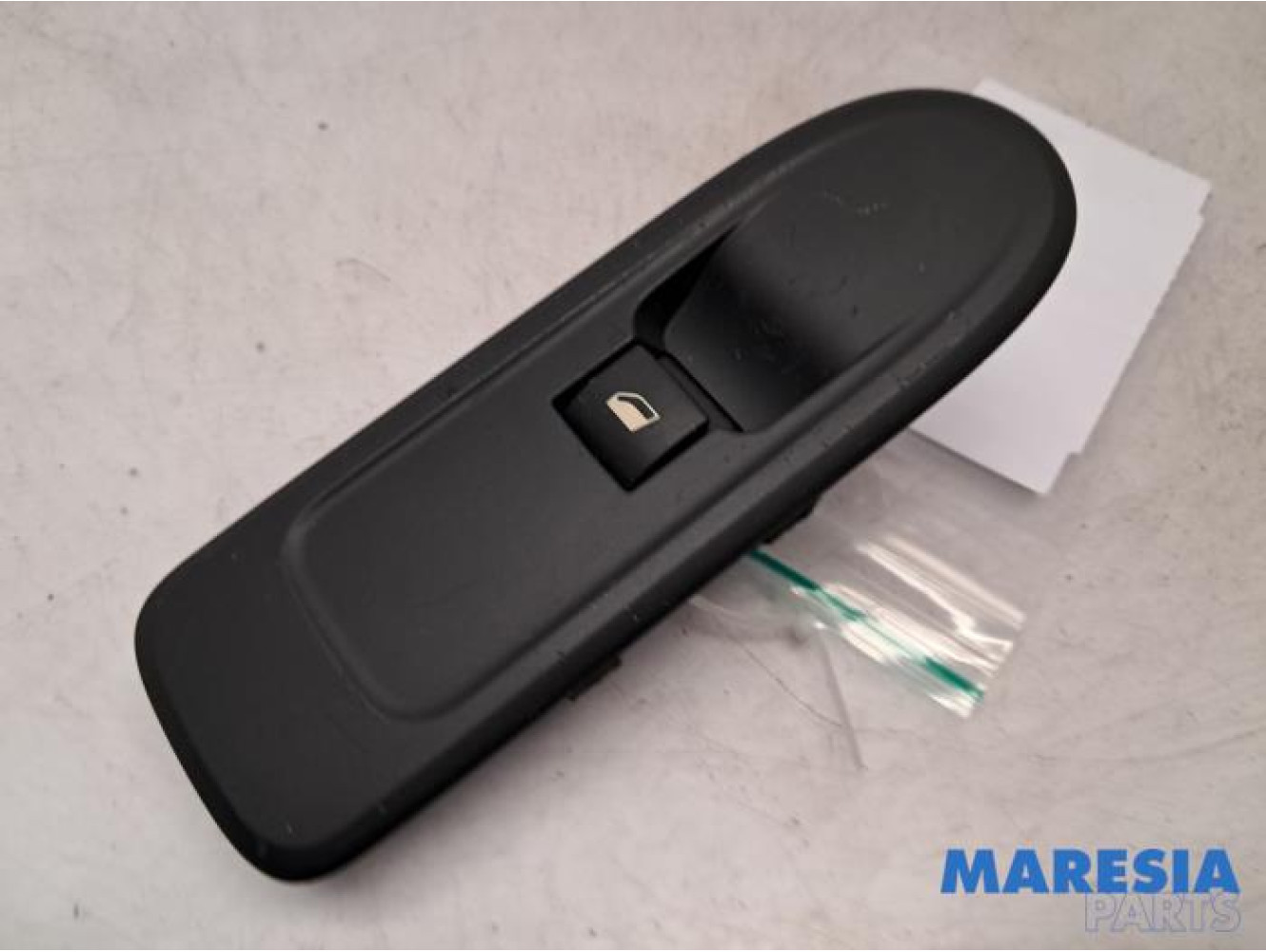 Citroen - C5 - Commutateur vitre électrique