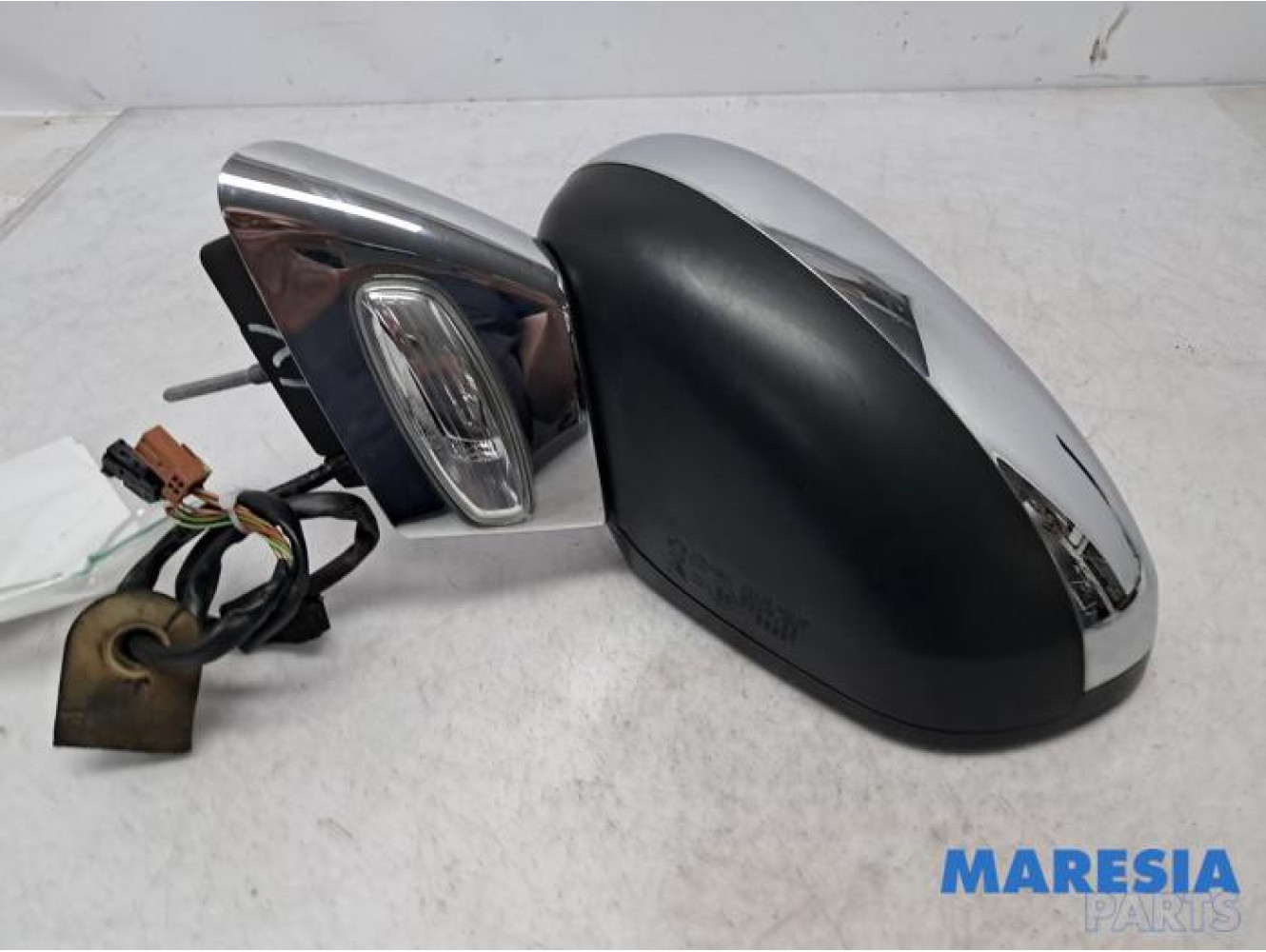 Citroen - DS3 - Wing mirror, left