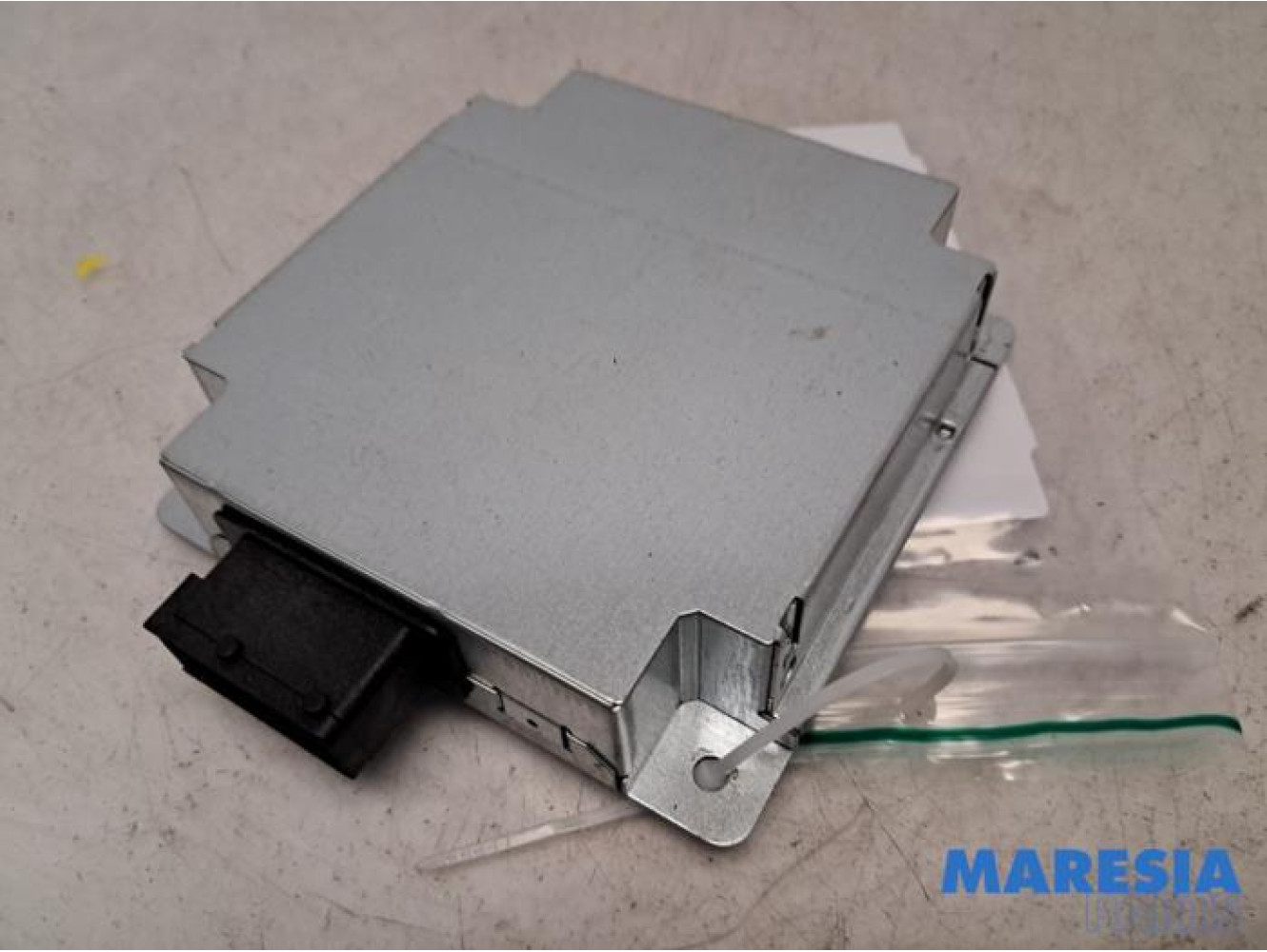 Fiat - 500 - Radio module