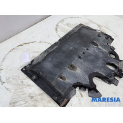 Renault - Trafic - Motor Beschermplaat