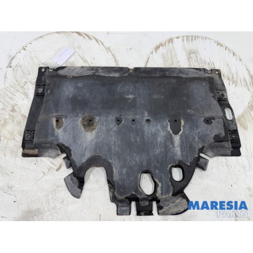 Renault - Trafic - Motor Beschermplaat