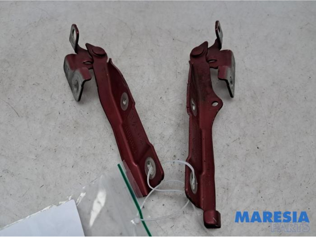 Citroen - C3 - Bonnet Hinge