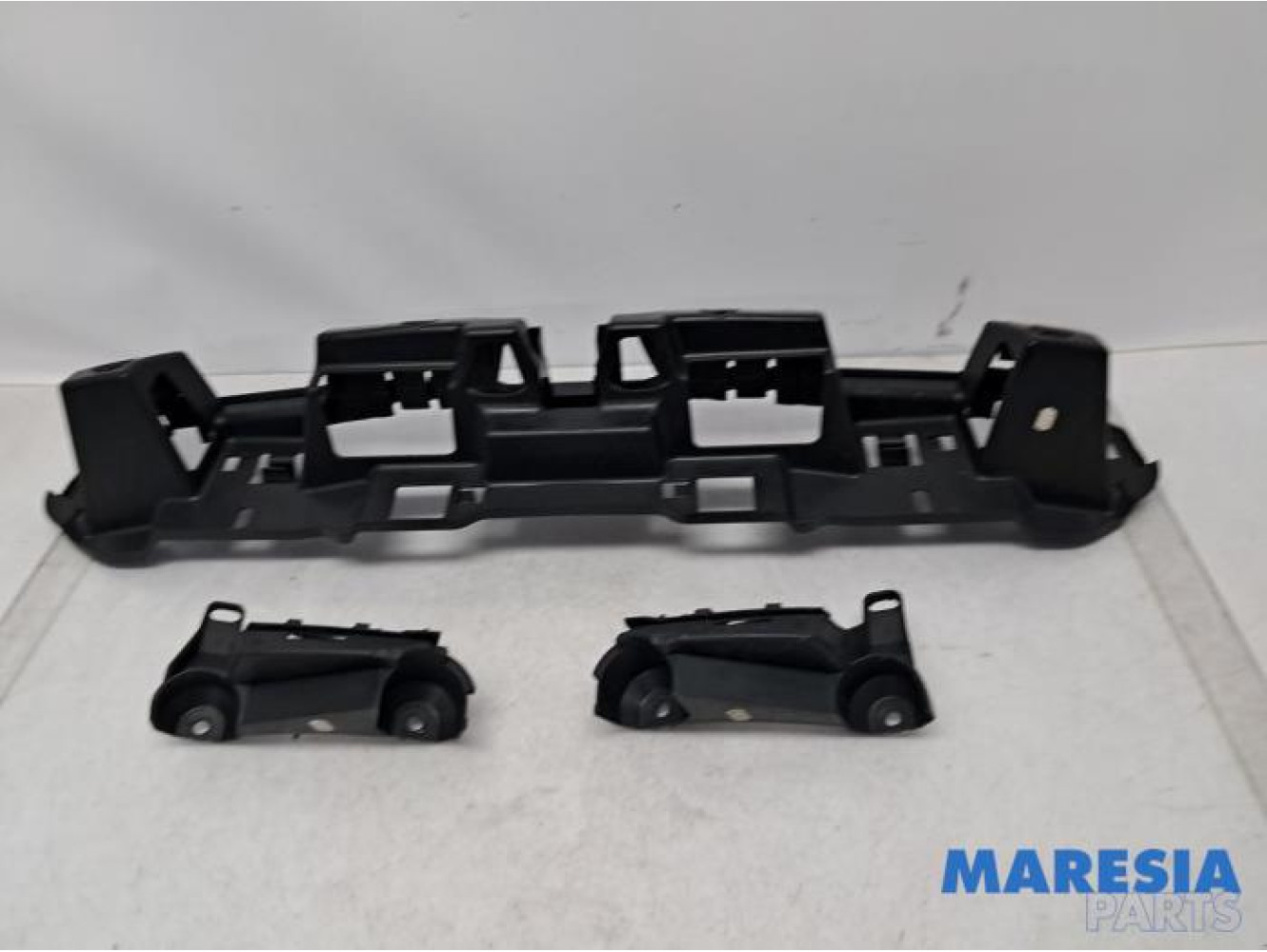 Citroen - C3 - Rear bumper component, central
