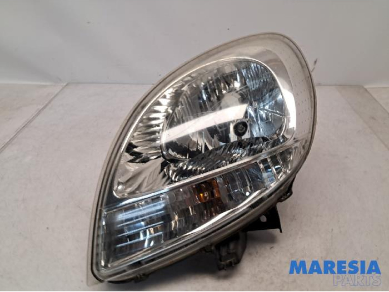Renault - Kangoo - Headlight, left