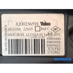Renault - Kangoo - Headlight, right