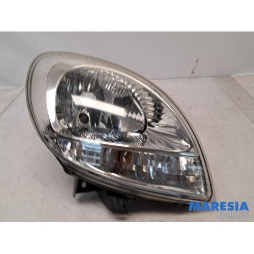 Renault - Kangoo - Headlight, right