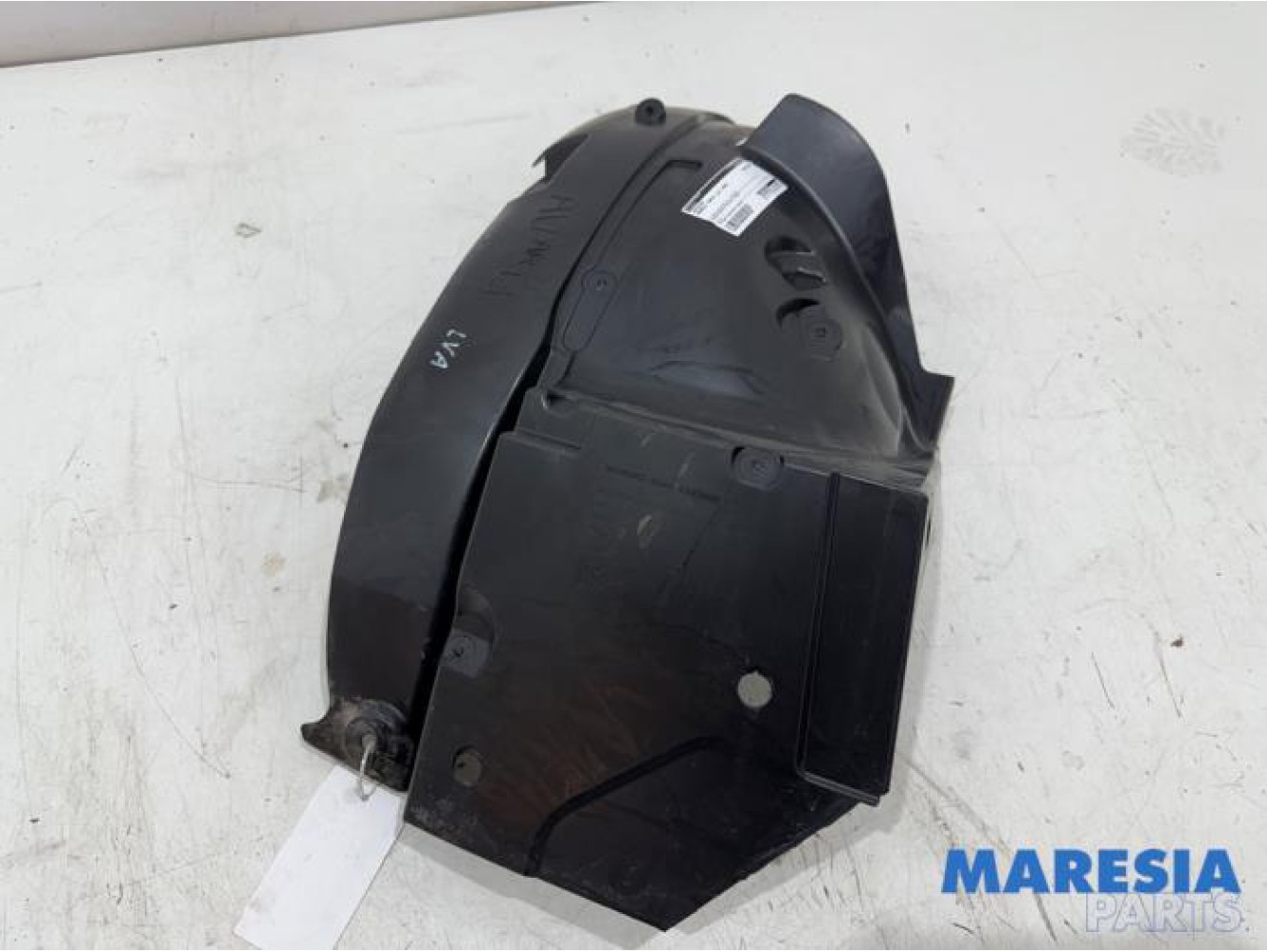 Renault - Trafic - Wheel arch liner