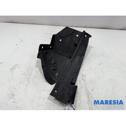 Renault - Trafic - Wheel arch liner