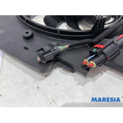 Renault - Trafic - Fan motor