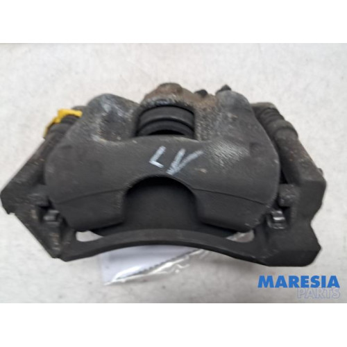 Renault - Trafic - Front brake calliper, left
