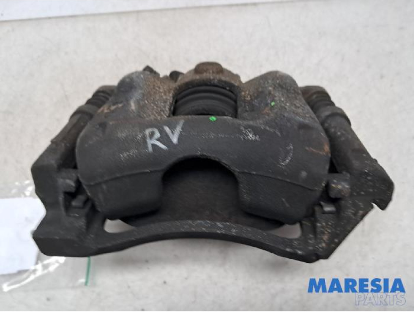 Renault - Trafic - Front brake calliper, right