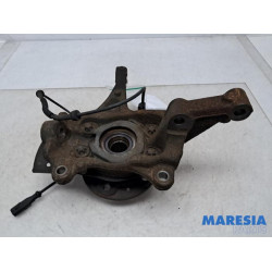 Renault - Trafic - Knuckle, front left