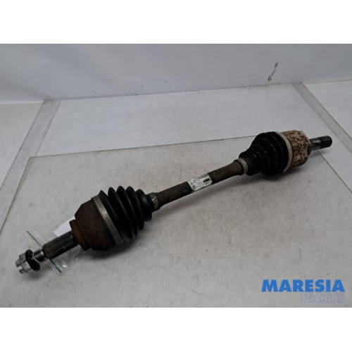 Renault - Trafic - Front drive shaft, left