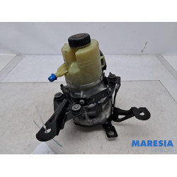 Renault - Trafic - Power steering pump