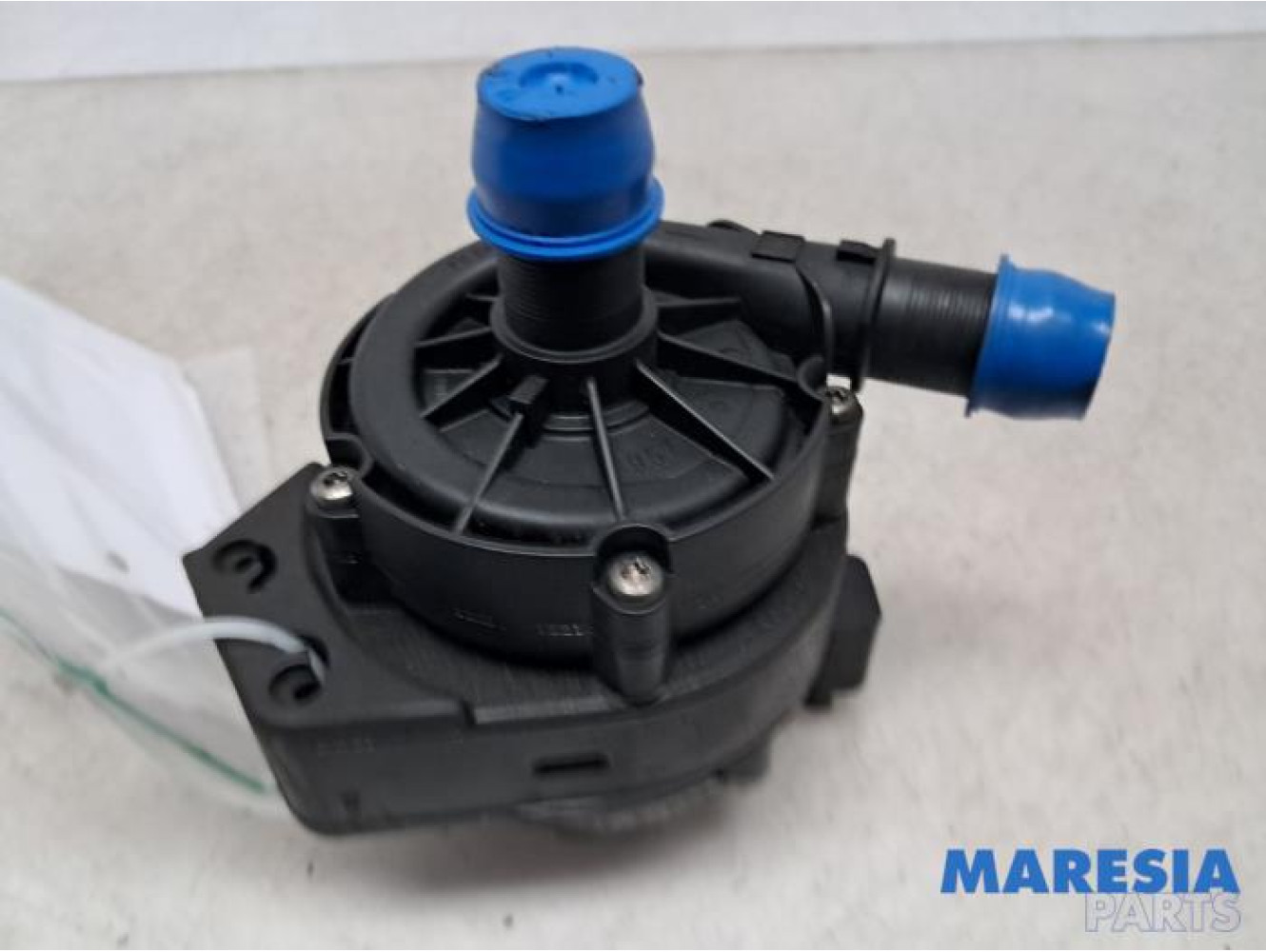 Renault - Trafic - Additional water pump