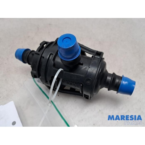 Renault - Trafic - Additional water pump