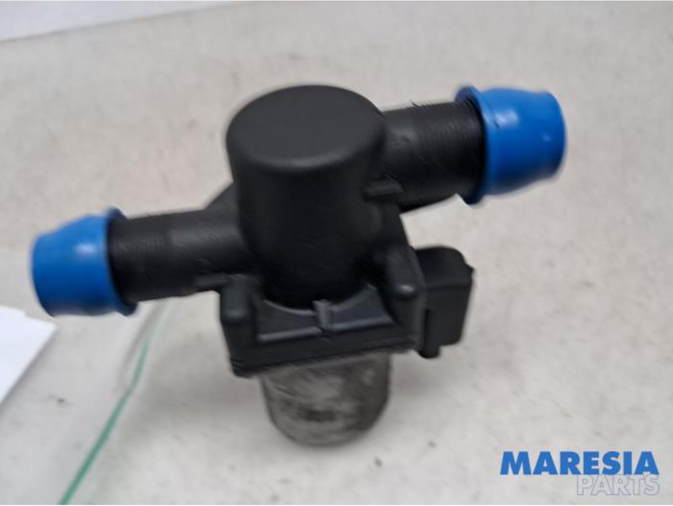 Renault - Trafic - Water pump