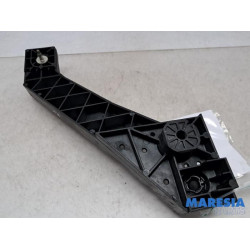 Renault - Trafic - Frontdeel steun