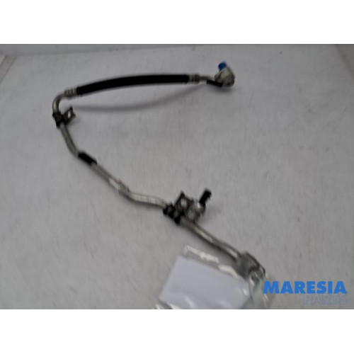 Renault - Trafic - Air conditioning line