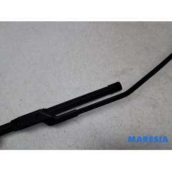 Fiat - Panda - Front wiper arm