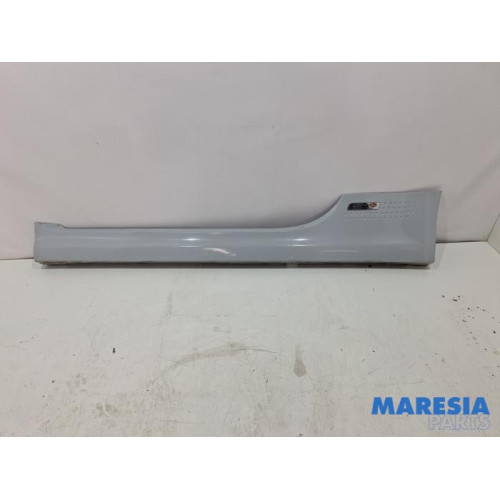 Fiat - 500 - Zijskirt links