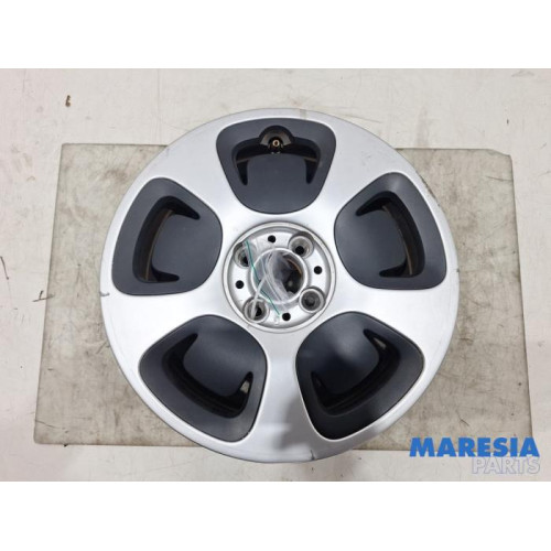 Fiat - 500 - Wheel