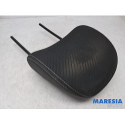 Renault - Trafic - Headrest