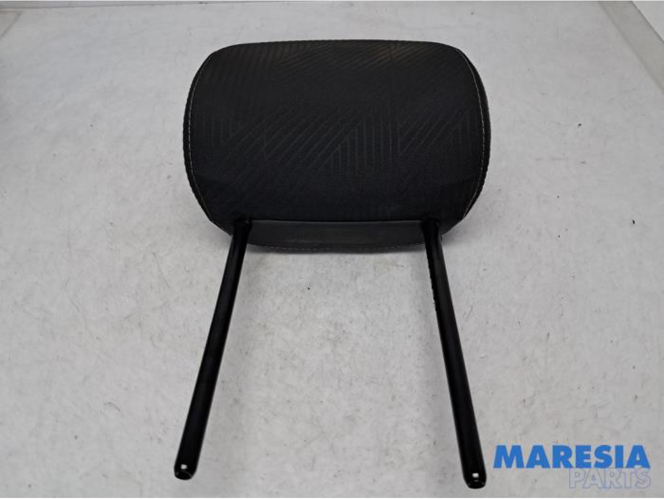 Renault - Trafic - Headrest