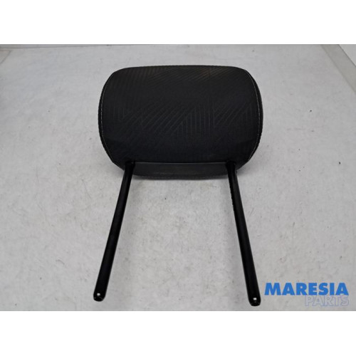 Renault - Trafic - Headrest