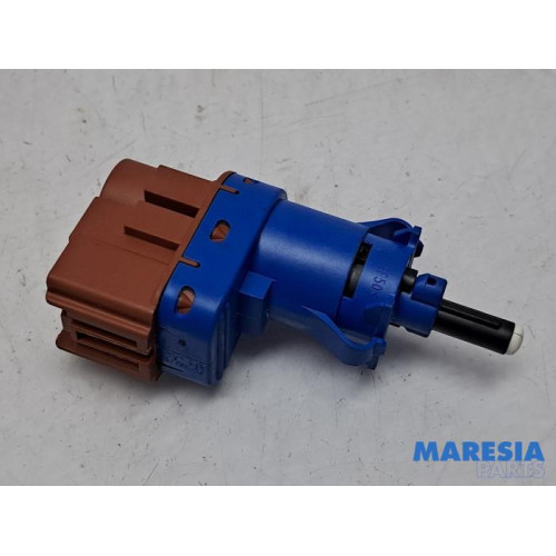Fiat - Panda - Brake light switch