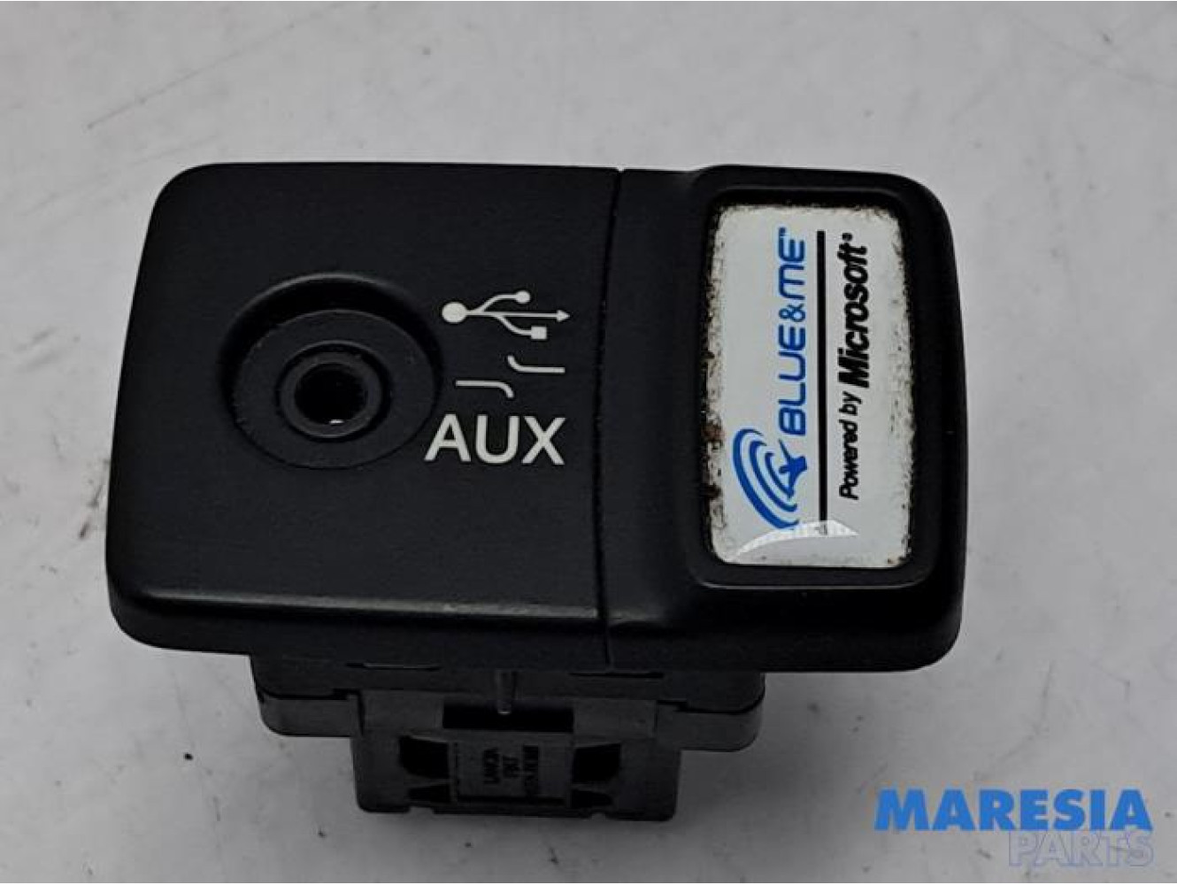Fiat - Panda - AUX / USB connection