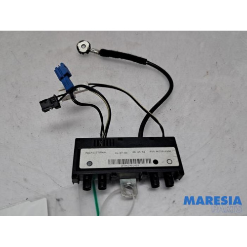 Peugeot - 307 - Antenna Amplifier