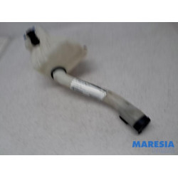 Fiat - Panda - Front windscreen washer reservoir
