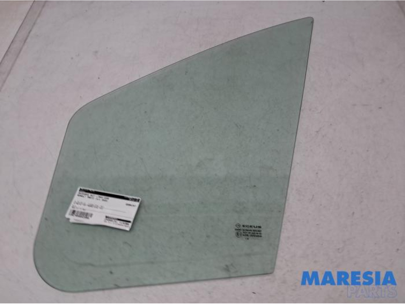 Renault - Trafic - Quarter light, front left