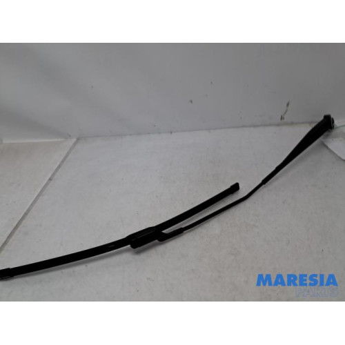 Citroen - Jumper - Front wiper arm