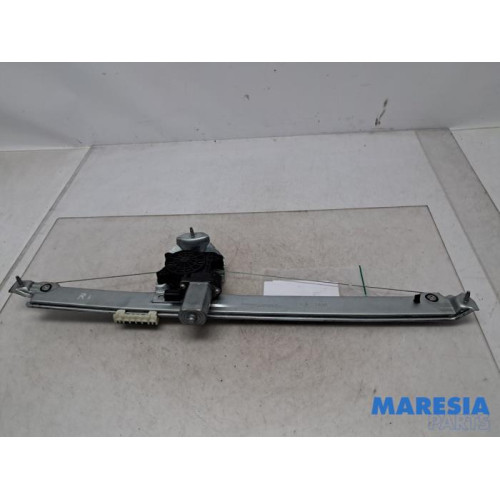 Renault - Trafic - Window mechanism 2-door, front right