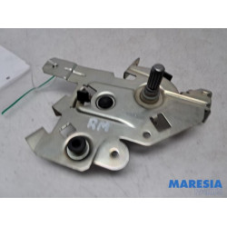 Renault - Trafic - Sliding door lock mechanism, right
