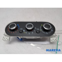 Renault - Trafic - Heater control panel